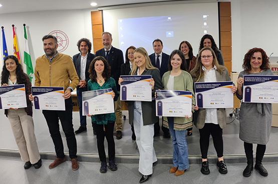 foto familia de los premiados