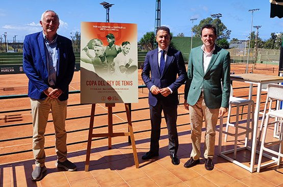Foto Directivos C. Tenis, Emahsa y Ayto.