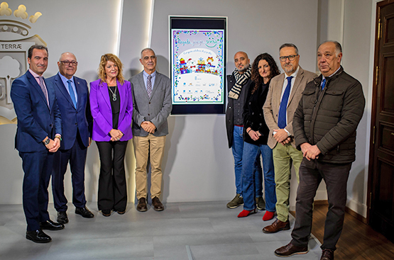 Foto familia colaboradores campaña