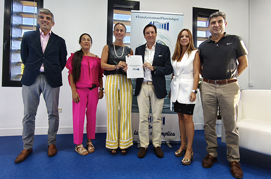 Foto familia dirección igualdad AH